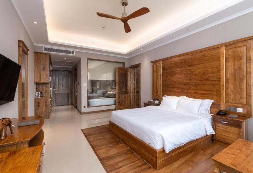 Апартаменты 2 Спальни, Araliya Beach Resort & Spa Unawatuna  Where You Meet The Sea All Year