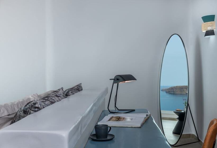 Вилла с 1 спальней и бассейном, Athermi Suites  Adults Only