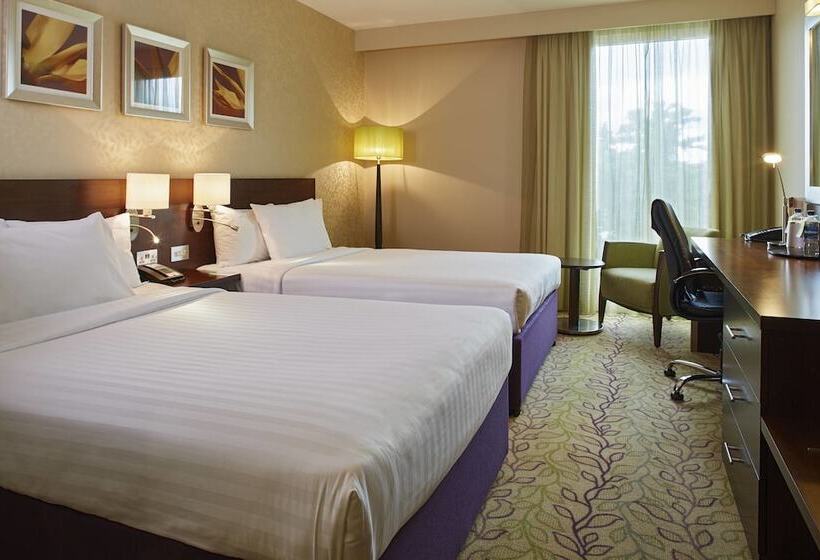 Семейный Номер, Courtyard By Marriott London Gatwick Airport