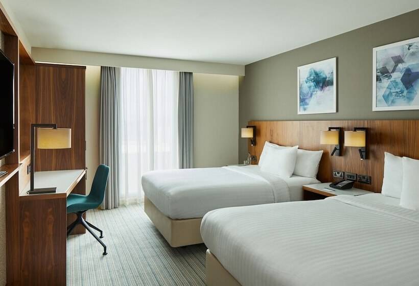 Семейный Номер, Courtyard By Marriott London Gatwick Airport