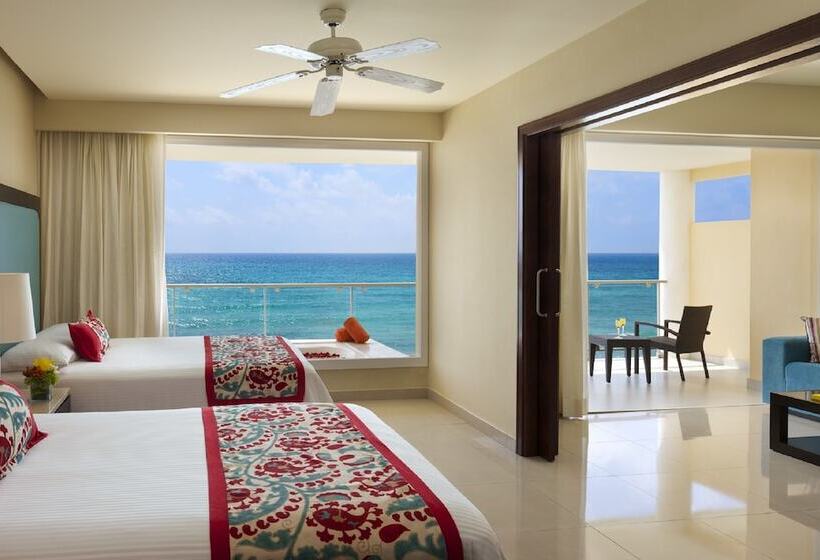 キングサイズベッドのジュニアスイート, Dreams Jade Resort & Spa  All Inclusive