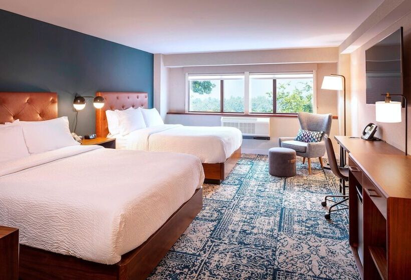 디럭스 룸, Four Points By Sheraton Norwood Conference Center