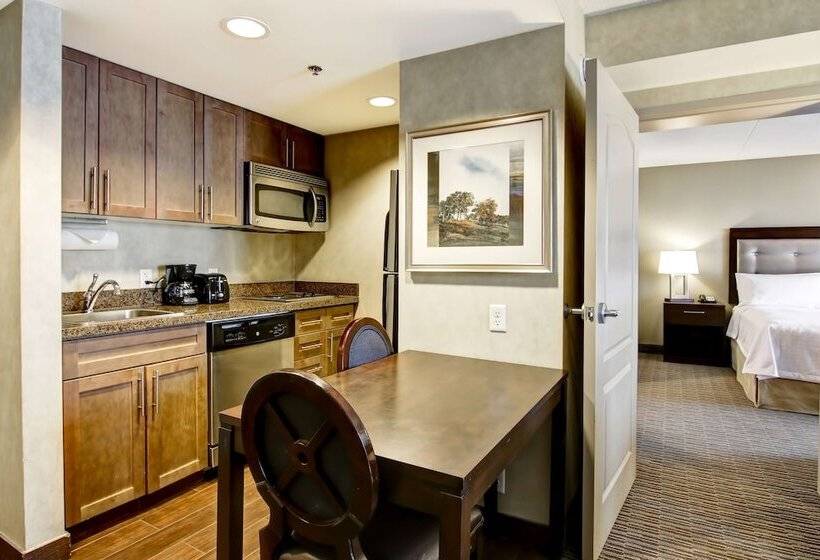 Люкс 2 Спальни, Homewood Suites By Hilton Toronto Markham