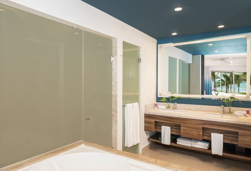 Junior Suite met Kingsize Bed, Hyatt Ziva Riviera Cancun Allinclusive