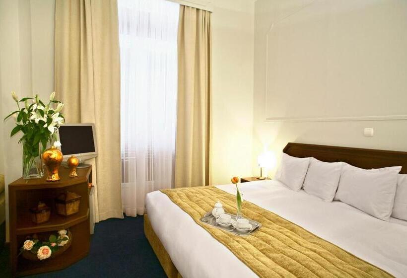 Полулюкс, Arni Hotel Domotel