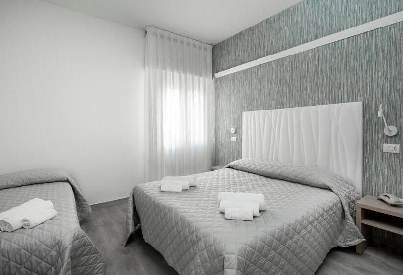 高级三人间, Marittimo Milano Marittima