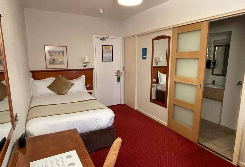 Номер Стандарт, Best Western Homestead Court