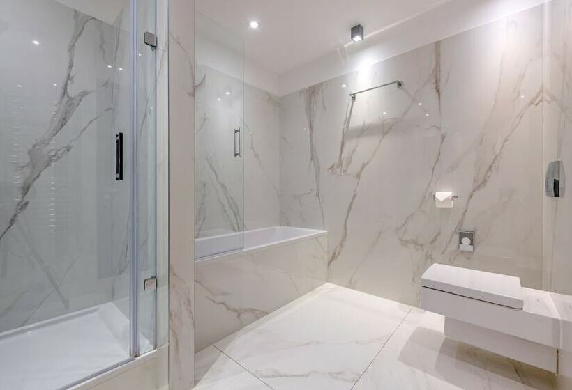 스위트, Continental Hotel Budapest