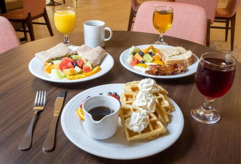 Номер Стандарт, Holiday Inn Poughkeepsie, An Ihg