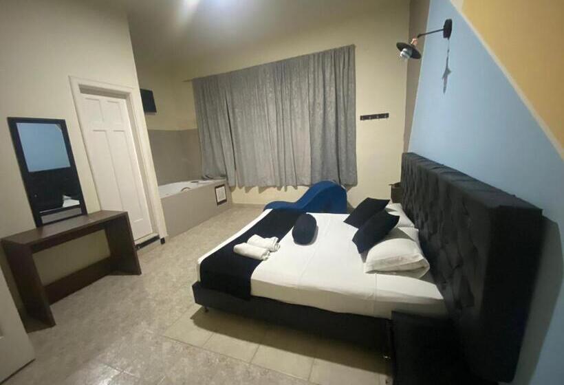 스탠다드 싱글 룸, Calle Real Suite