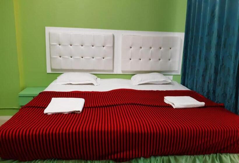 Номер Deluxe, Niasha Youth Hostel