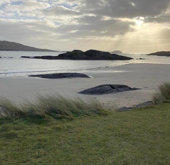 Стандартный Номер Кровать Кинг, Derrynane Bay House