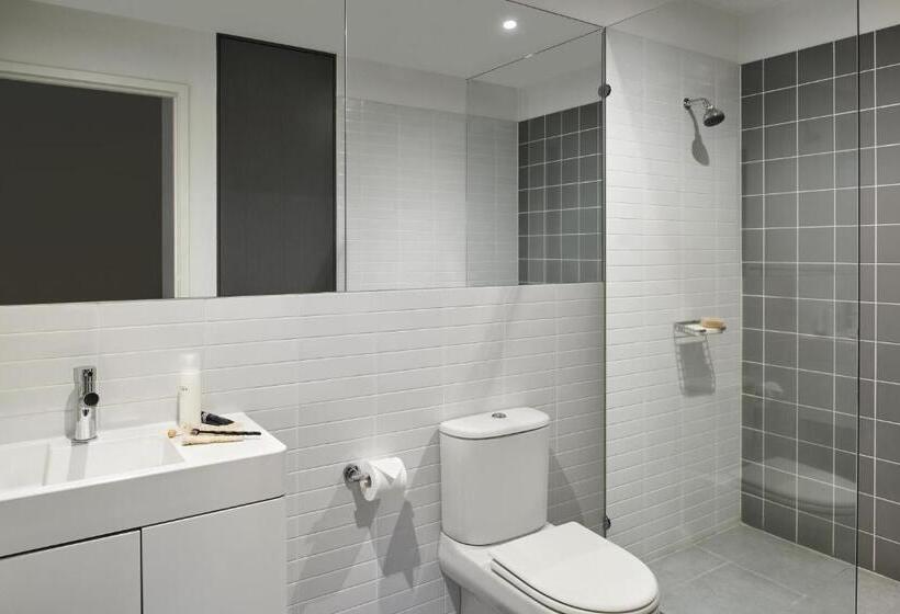 Номер Стандарт, Punthill Oakleigh