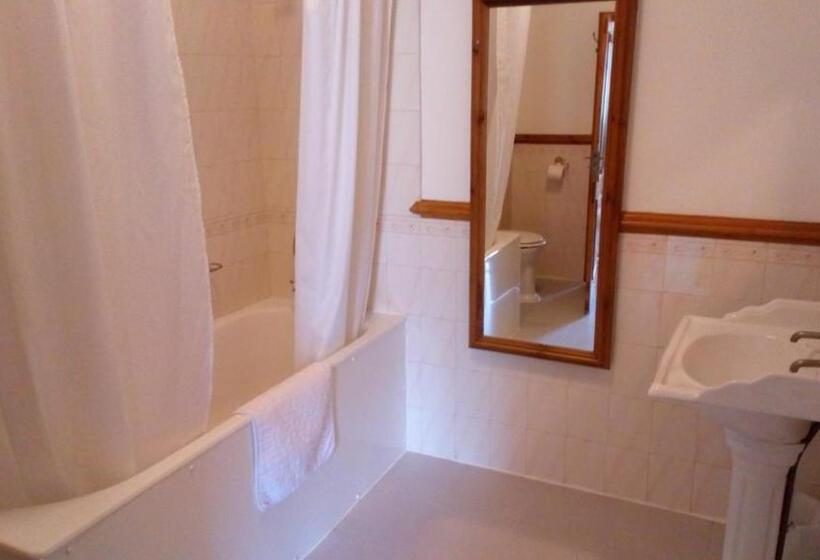 Номер Стандарт, The Londesborough Arms Bar With En Suite Rooms
