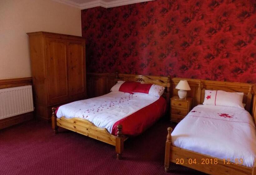 Номер Стандарт Трехместный, The Londesborough Arms Bar With En Suite Rooms