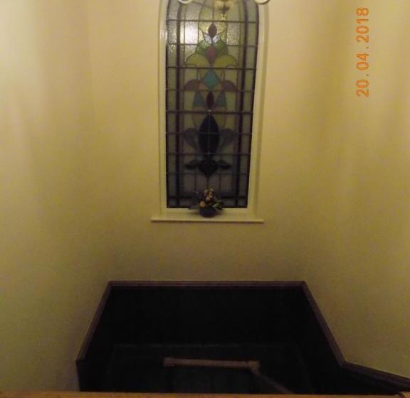 Семейный Номер, The Londesborough Arms Bar With En Suite Rooms