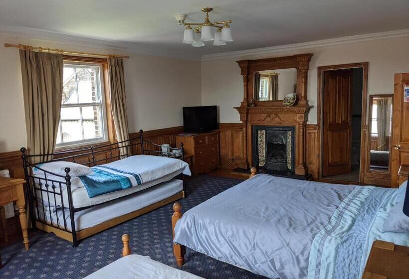 Семейный Номер, The Londesborough Arms Bar With En Suite Rooms