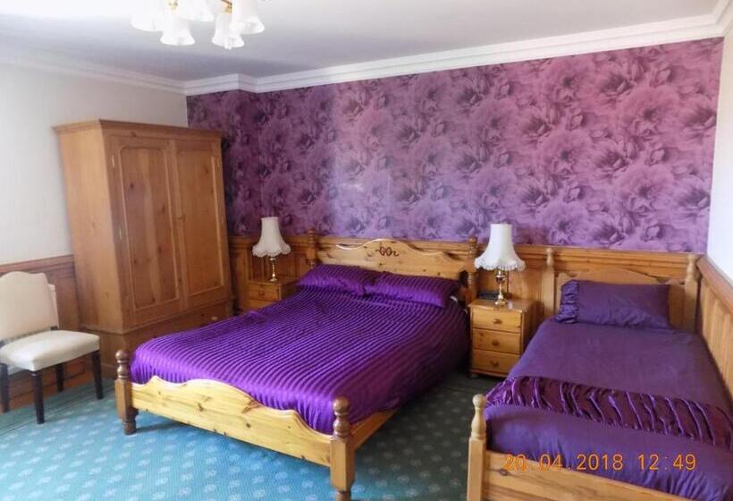 Номер Стандарт Трехместный, The Londesborough Arms Bar With En Suite Rooms