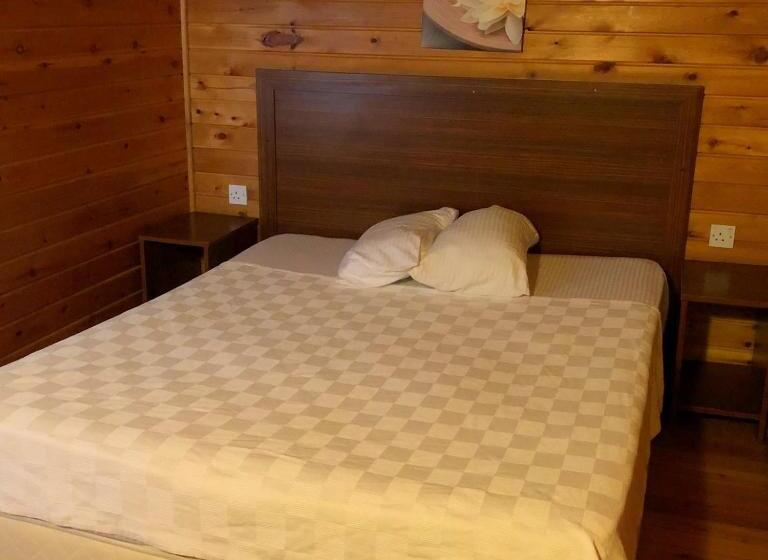 스탠다드 방갈로, Zambak Holiday Village
