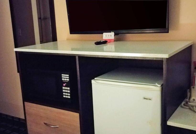 Номер Стандарт, Econo Lodge Milldale  Southington