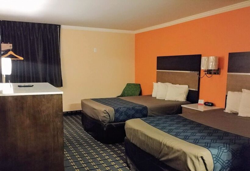 Номер Стандарт 2 Двуспальные Кровати, Econo Lodge Milldale  Southington