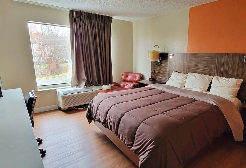 Номер Deluxe Адаптированный для Инвалидов, Studios & Suites 4 Less Charlotte