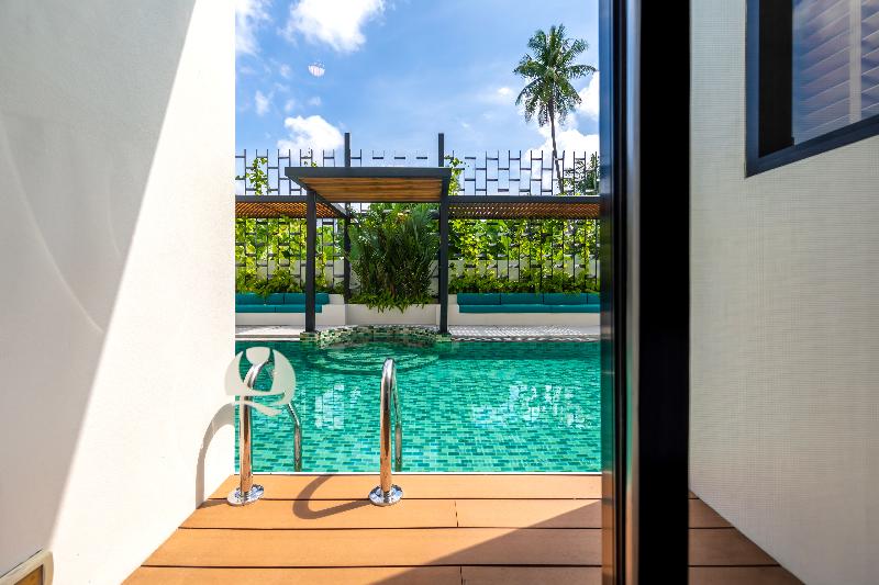 اتاق لوکس, Outrigger Surin Beach Resort Sha Extra Plus