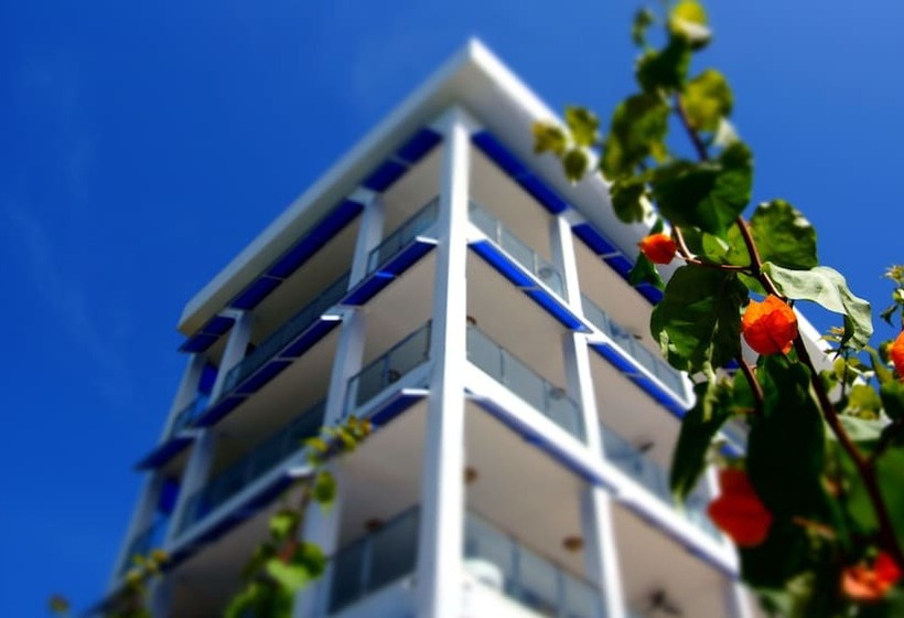 سوییت با چشم‌انداز دریا, Bacolet Beach Club