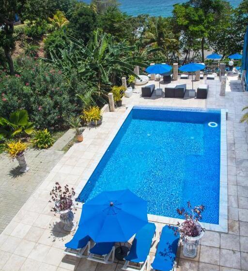 سوییت با چشم‌انداز دریا, Bacolet Beach Club