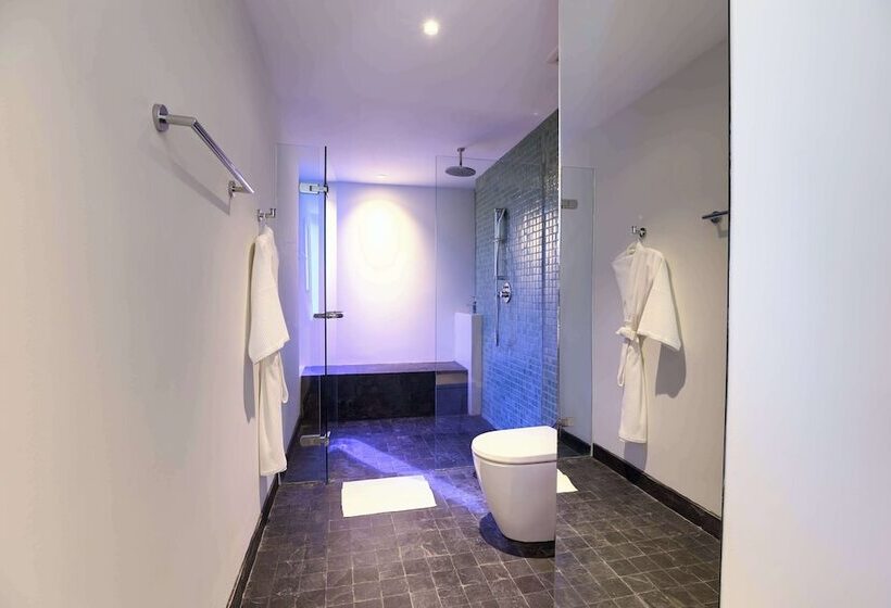 استودیوی استاندارد با تخت دوبل, Outrigger Surin Beach Resort Sha Extra Plus