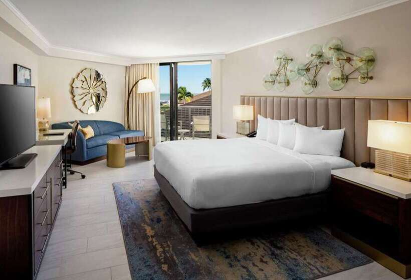 Standard Szoba King Size Bed, Hilton Garden Inn Chicago Central Loop