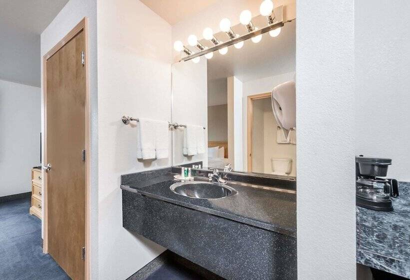 Studio Deluxe, Baymont By Wyndham Indianapolis Northeast