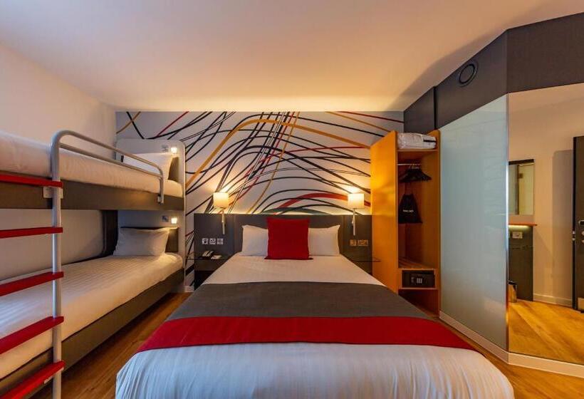 家庭间, Sleeperz Hotel Cardiff