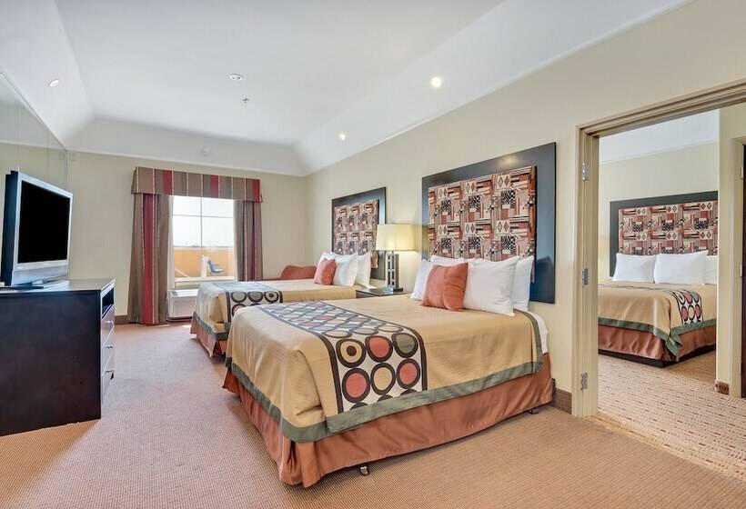Номер Стандарт, Super 8 By Wyndham Hidalgo At La Plaza Mall & Mcallen Airport
