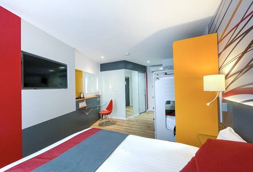 家庭间, Sleeperz Hotel Cardiff