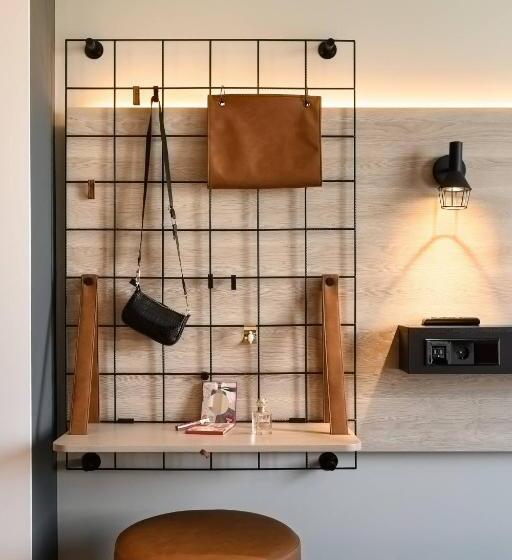 Номер Стандарт, Moxy Stuttgart Feuerbach