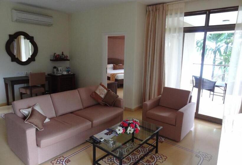 带阳台套房, The Crown Goa