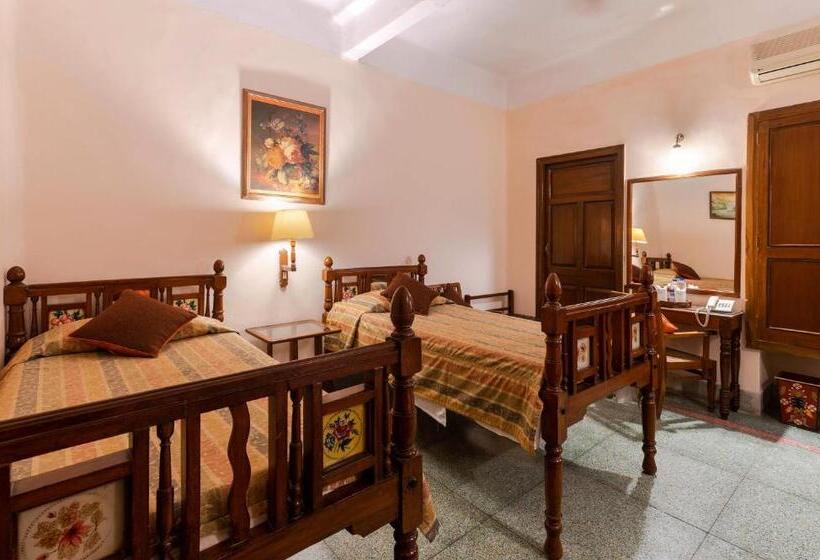 اتاق لوکس, Karni Bhawan Heritage Hotel Jodhpur