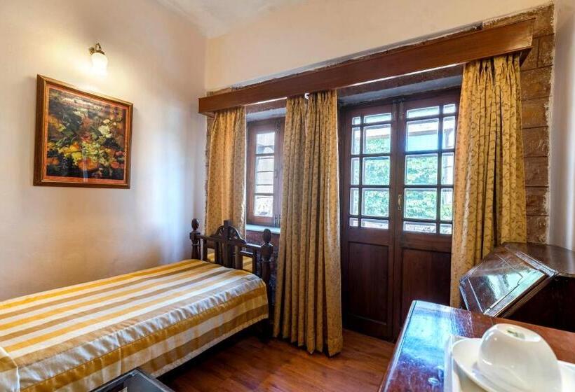 اتاق لوکس, Karni Bhawan Heritage Hotel Jodhpur