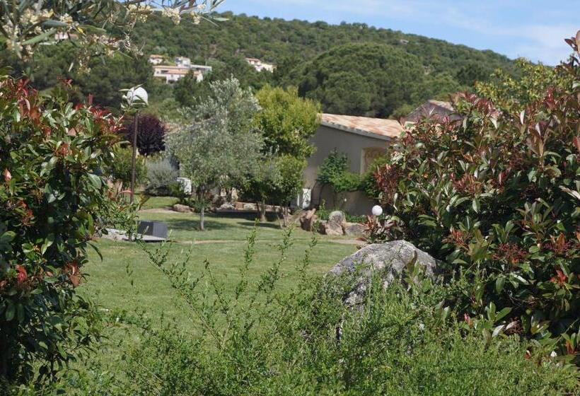 Номер Стандарт, Les Jardins De Santa Giulia   Charmante Chambre D Hôte