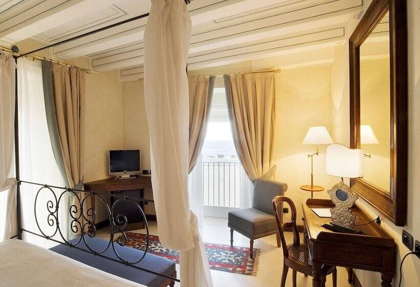 Классический Номер Вид на Море, Algila Ortigia Charme