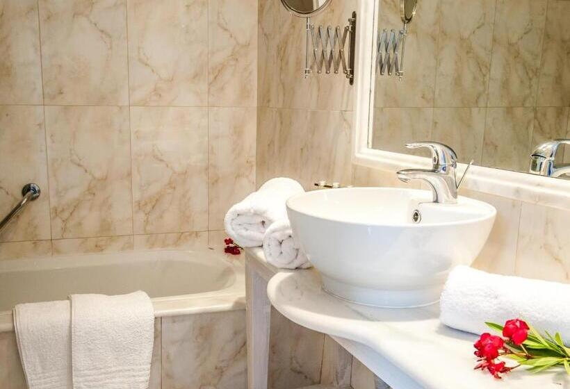 اتاق استاندارد با چشم‌انداز دریا, Gerakas Belvedere Hotel & Luxury Suites