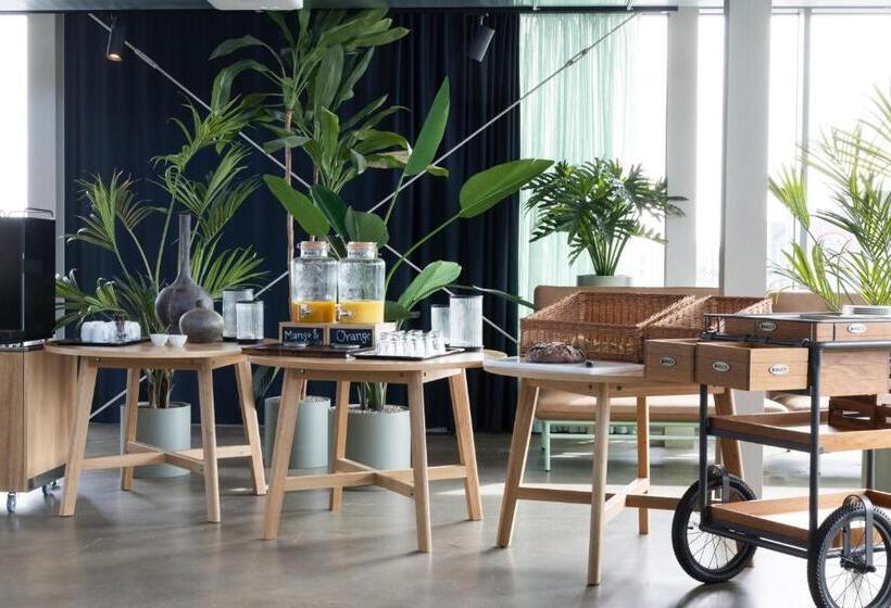 Студия Стандарт, Basecamp Hotel Dortmund