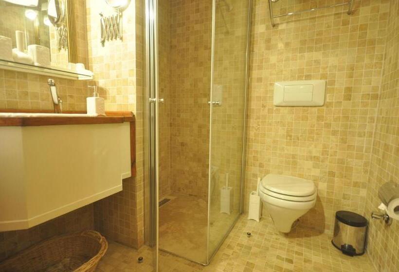 Люкс Вид на Сад, El Vino Hotel & Suites
