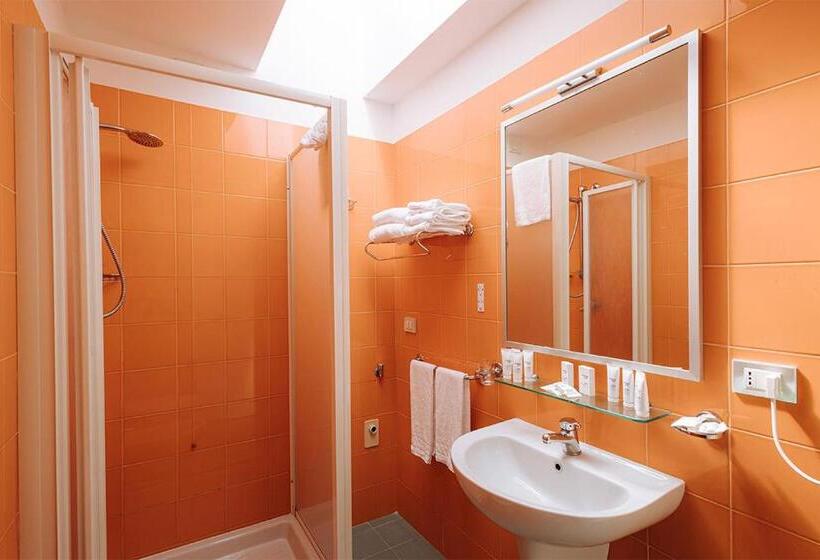 Трехместный Номер Комфорт, Nicolaus Club Magna Grecia