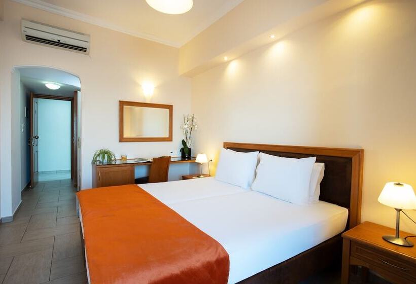 Family Suite, Pantheon City