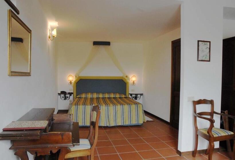 Полулюкс, Relais Borgo Di Toiano