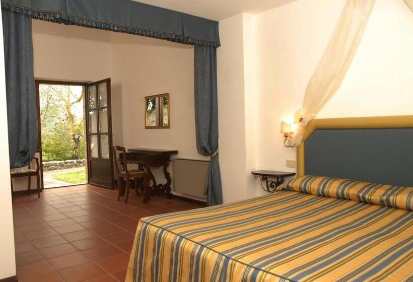 Полулюкс, Relais Borgo Di Toiano