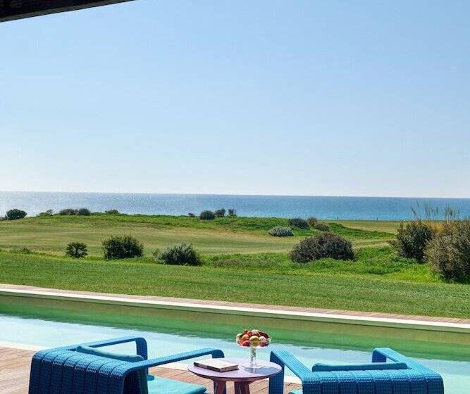 Люкс с Бассейном, Verdura Resort
