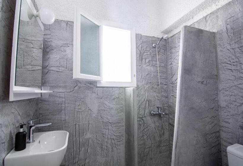 Chambre Standard, Carlos Pension